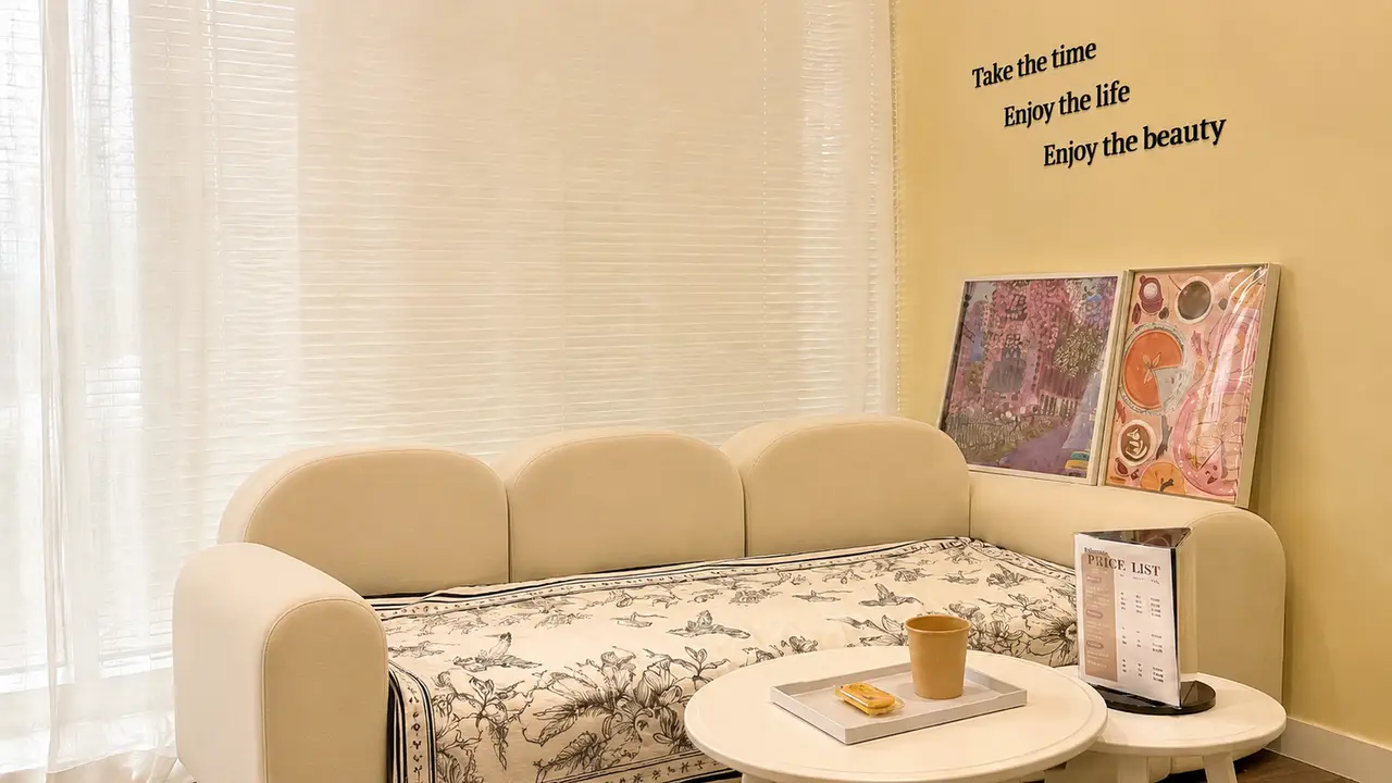 Private facial and Japanese head spa treatment room at Healer Beauty in Richmond, BC